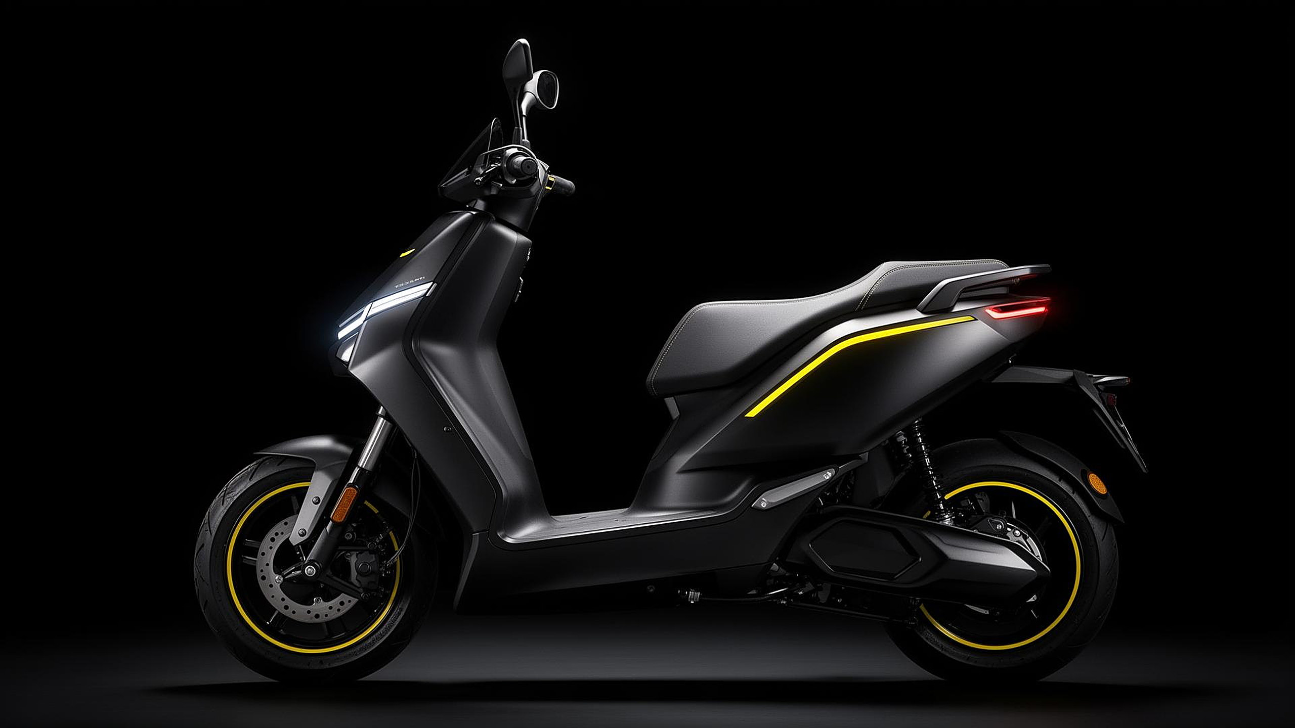 Scooters Elétricas LUVVE — Potência, autonomia e estilo para o dia a dia urbano.
